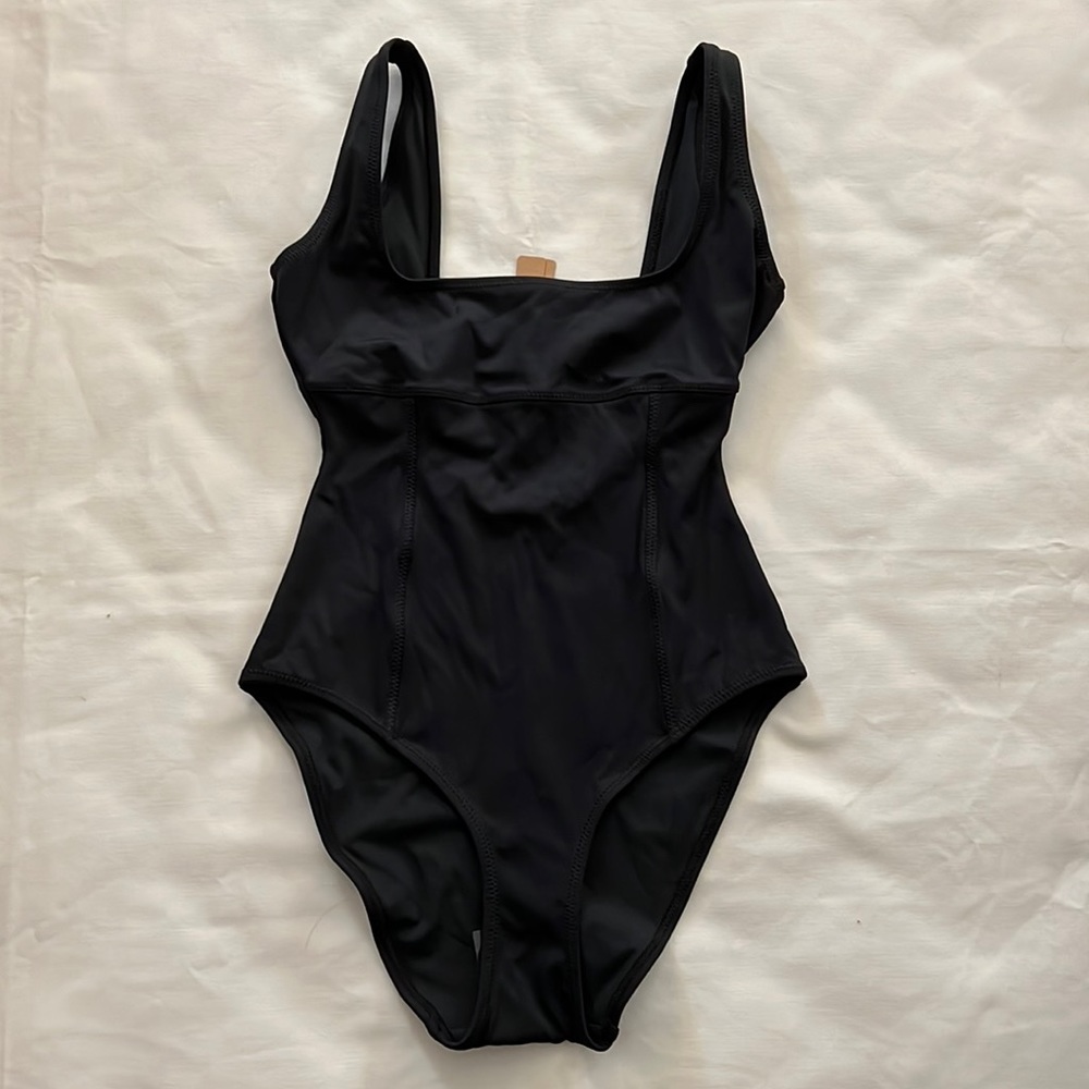 SKIMS SHAPING SWIM TANK ONE PIECE